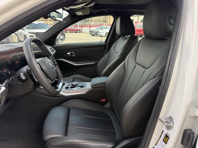 Used 2025 BMW 330i xDrive Sedan AWD/4WD image 27