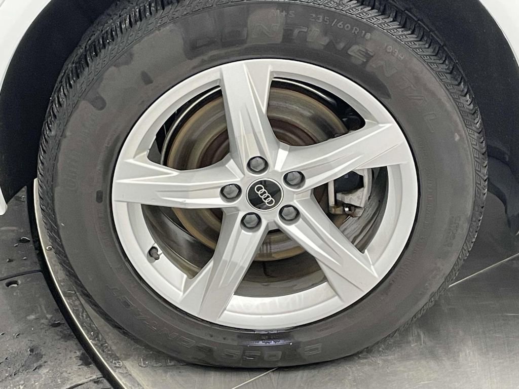 Used 2022 Audi Q5 2.0T Premium image 13