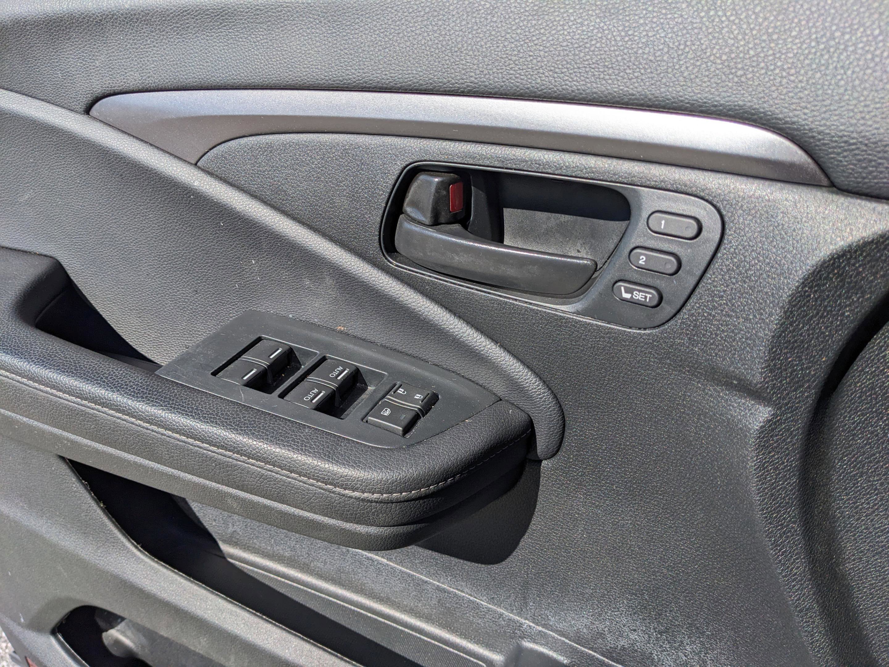 Used 2023 Honda Passport EX-L image 26