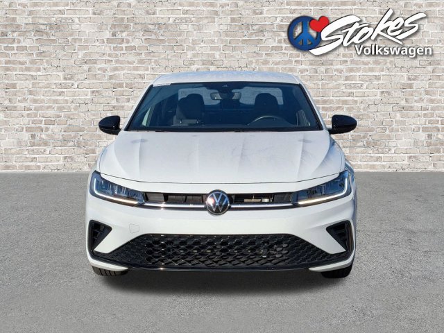 Certified 2025 Volkswagen Jetta Sport FWD image 9