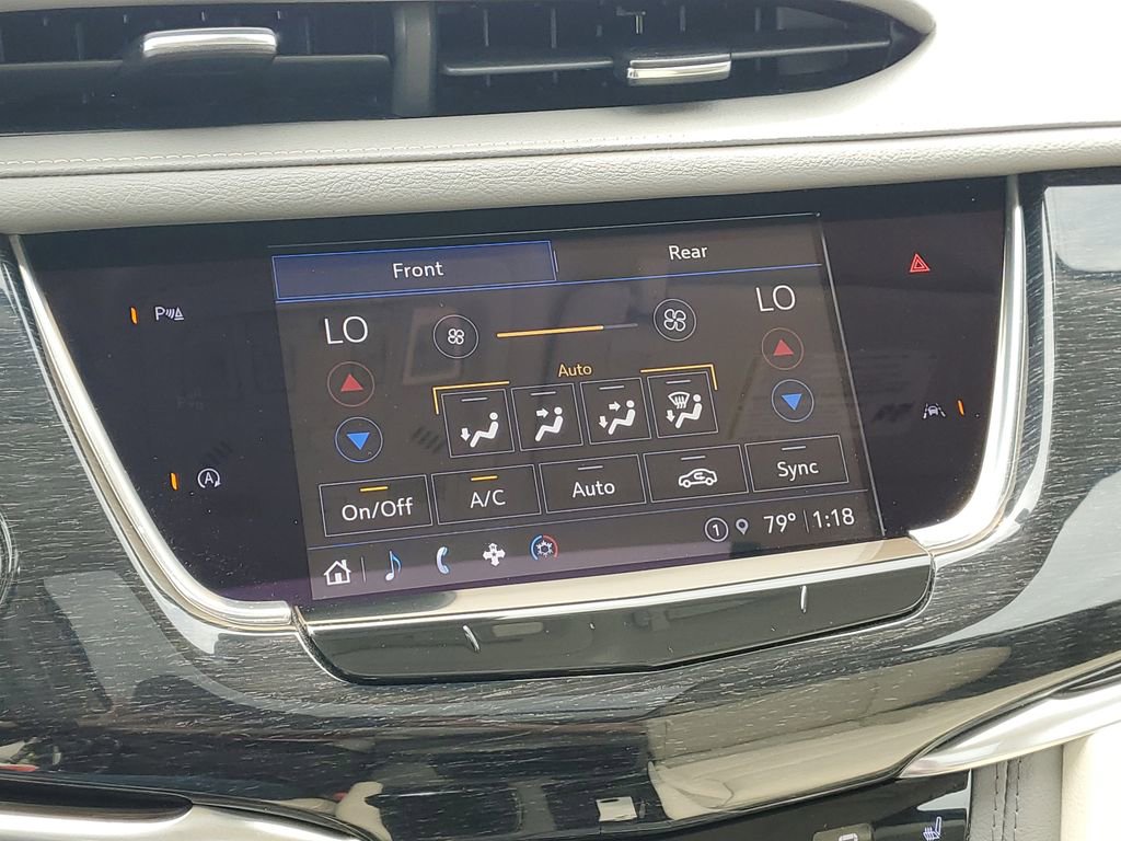 Used 2022 Cadillac XT6 Premium Luxury w/ LPO, Floor Liner Package AWD/4WD image 17