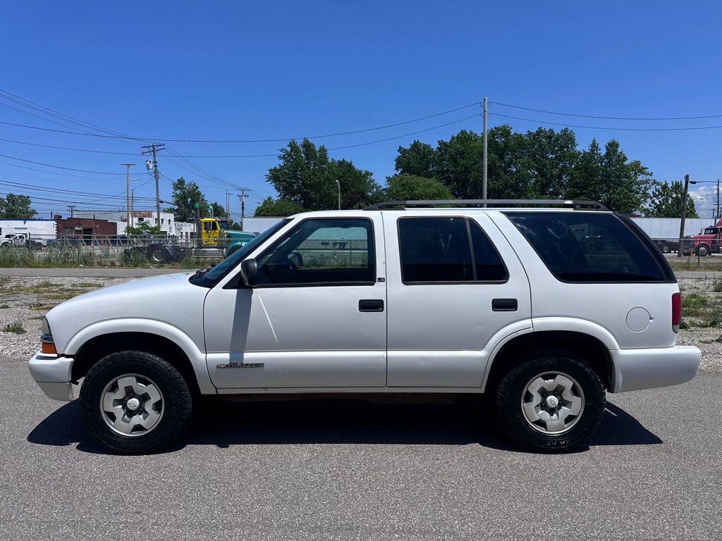 Used 2003 Chevrolet Blazer LS w/ Skid Plate Package AWD/4WD image 7