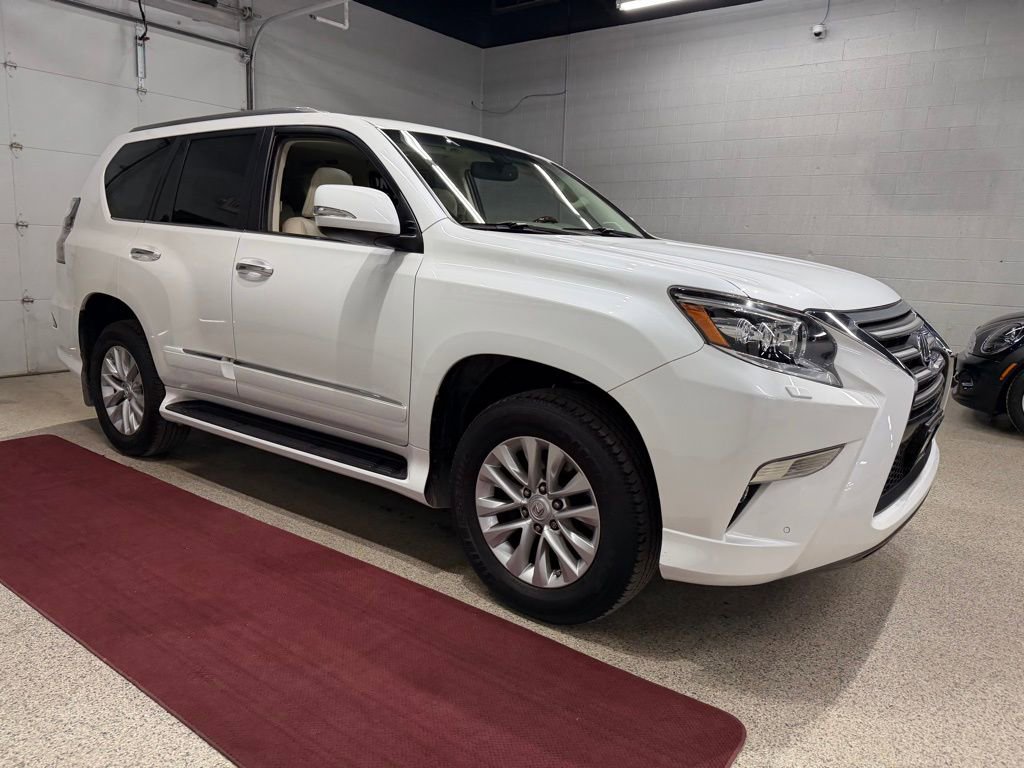 Used 2015 Lexus GX 460 w/ Premium Package image 10