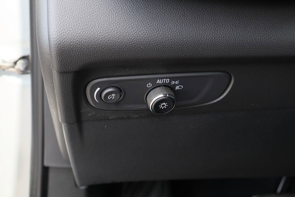 Certified 2023 Buick Envision Preferred w/ Sport Touring Package AWD/4WD image 12