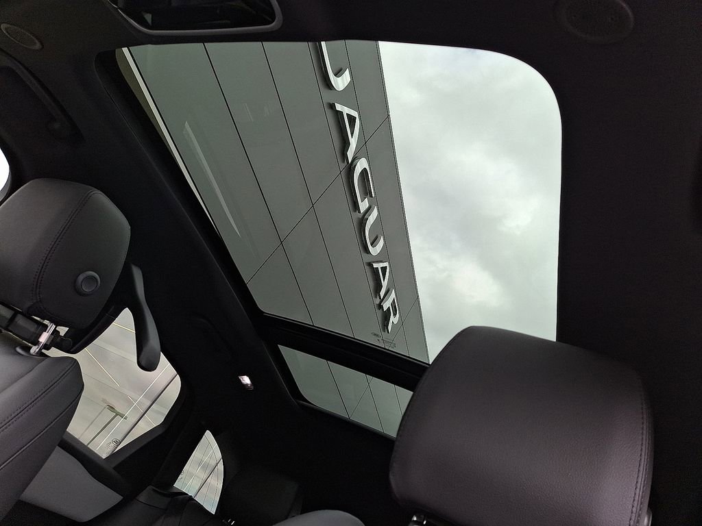 New 2026 Land Rover Range Rover Velar S image 10