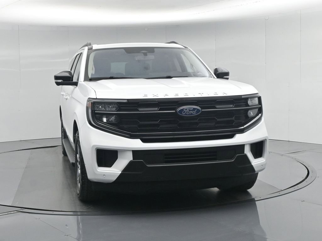 Used 2025 Ford Expedition Max Active AWD/4WD image 60