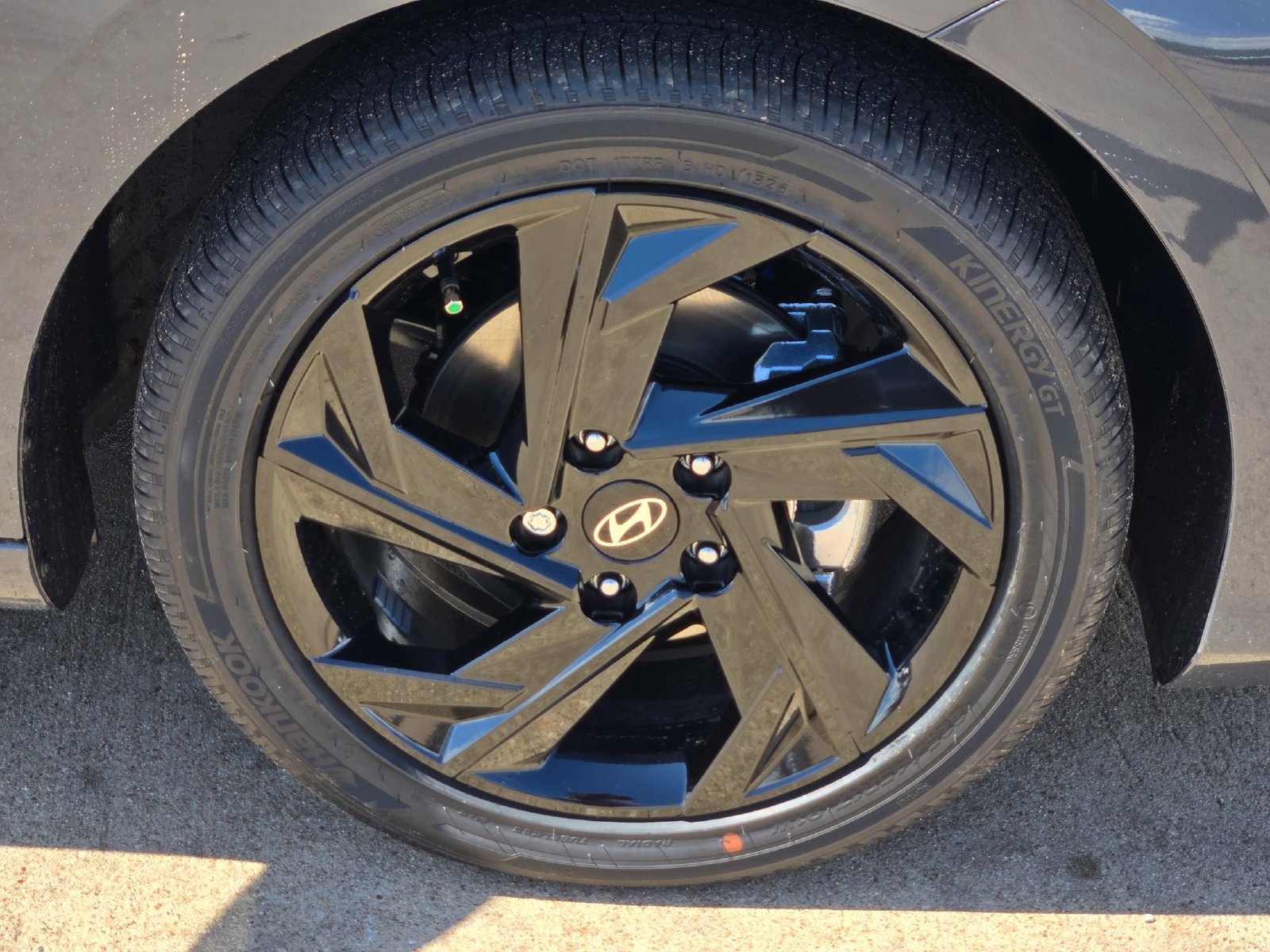 New 2026 Hyundai Elantra SEL Sport Premium FWD image 7