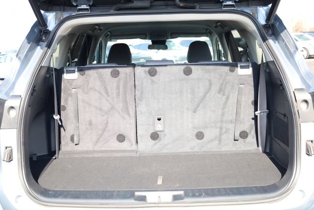 Used 2022 Toyota Highlander LE image 29