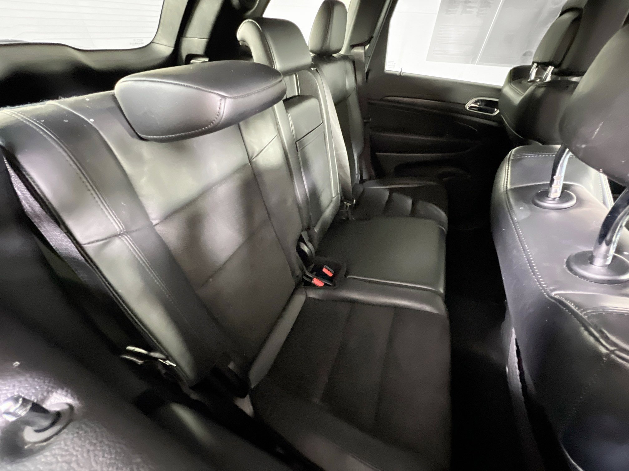 Used 2022 Jeep Grand Cherokee Laredo X image 27