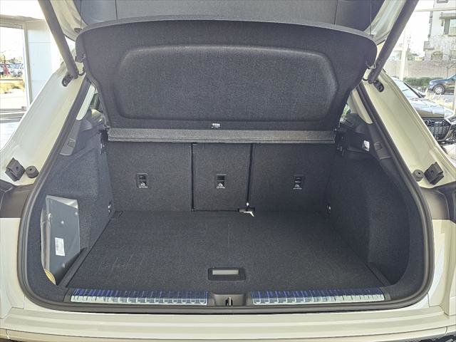 New 2026 Audi Q3 quattro 2.0T image 7