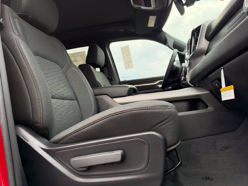 New 2027 RAM 1500 4x4 Crew Cab image 11