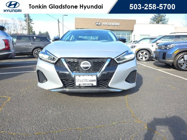 Used 2023 Nissan Maxima SV w/ Floor Mat Group image 4