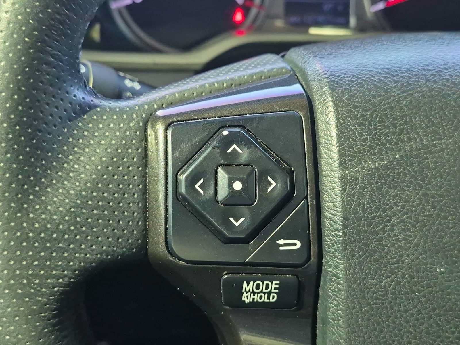 Used 2019 Toyota 4Runner TRD Off-Road Premium AWD/4WD image 25