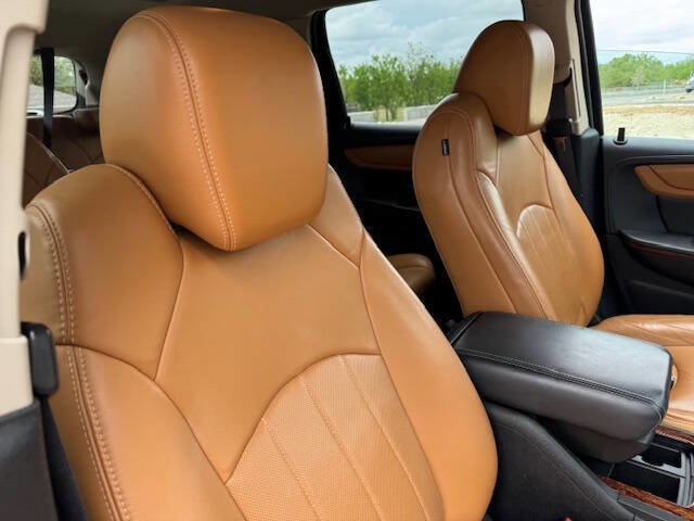 Used 2013 Chevrolet Traverse LTZ FWD image 33