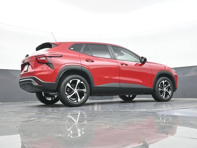 Used 2026 Chevrolet Trax RS FWD image 48