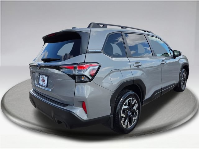 Used 2025 Subaru Forester Premium AWD/4WD image 12