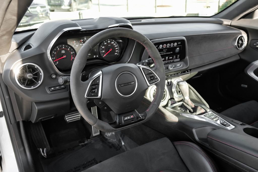 Used 2018 Chevrolet Camaro ZL1 image 12