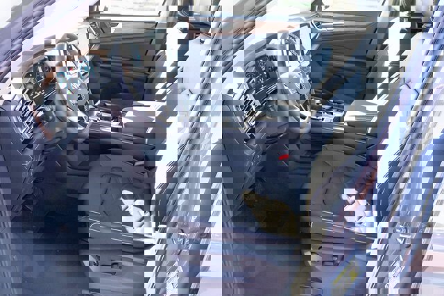 New 2026 Volkswagen Atlas SE image 16