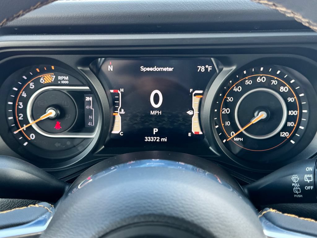Used 2024 Jeep Wrangler Unlimited Sahara AWD/4WD image 21
