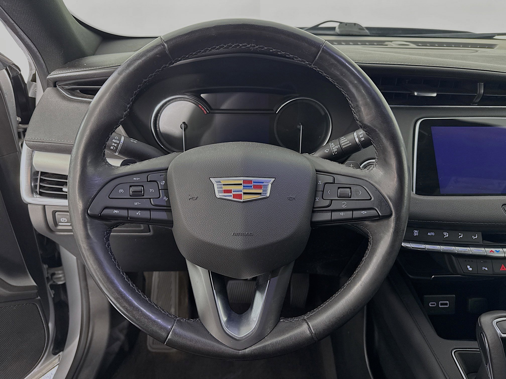 Used 2019 Cadillac XT4 Premium Luxury w/ Cold Weather Package image 11