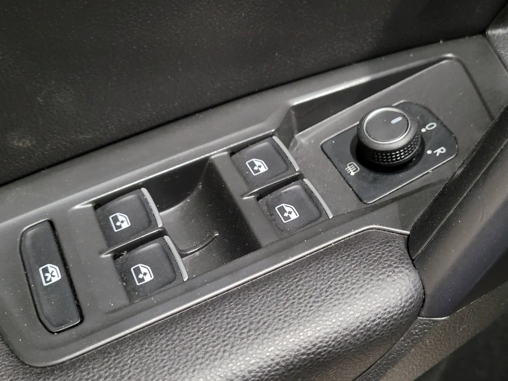Used 2021 Volkswagen Tiguan SEL AWD/4WD image 27
