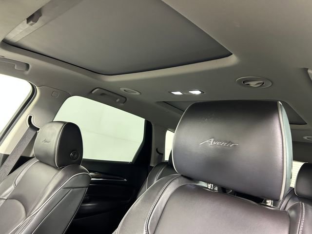 Used 2019 Buick Enclave Avenir image 13