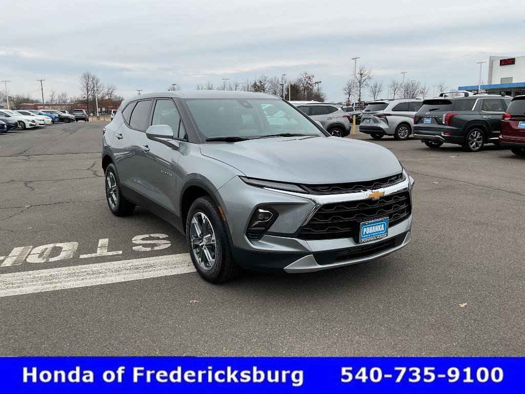 Used 2025 Chevrolet Blazer LT image 8