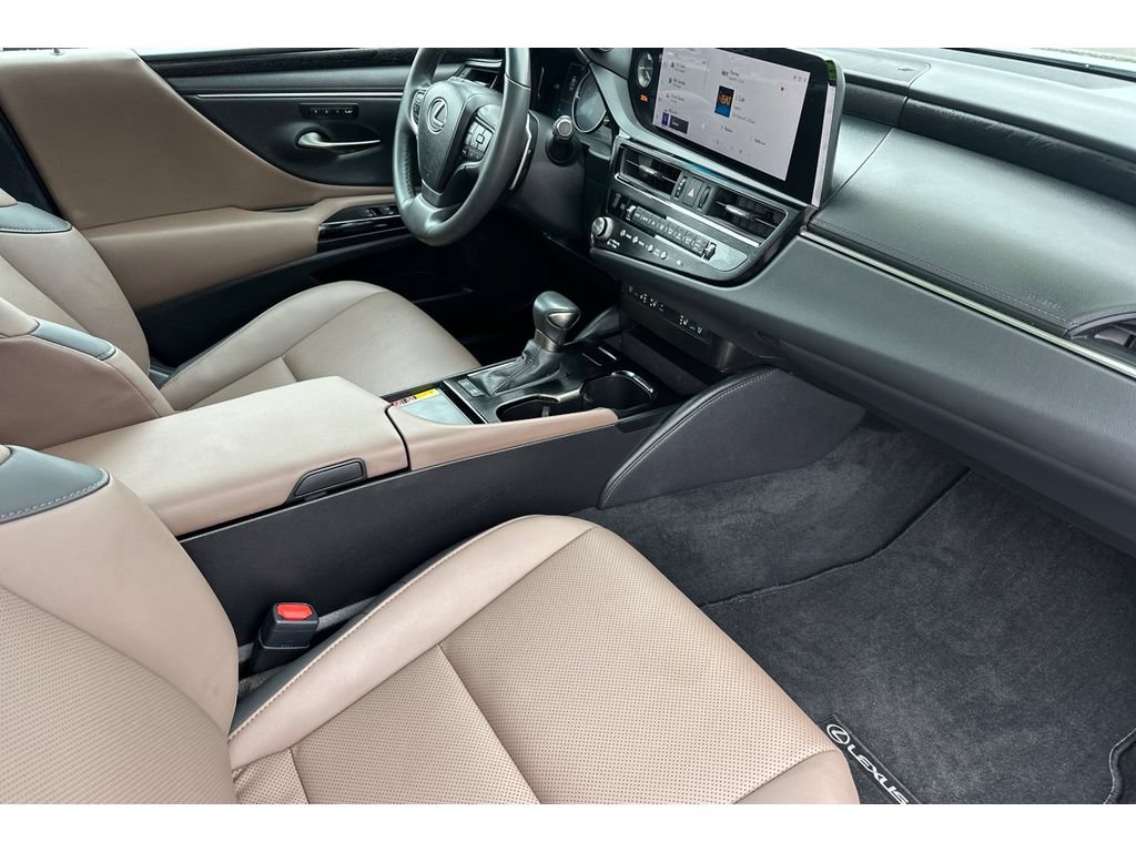 Used 2023 Lexus ES 300h w/ Premium Package FWD image 17