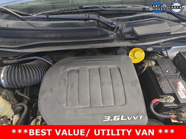 Used 2015 RAM C/V Tradesman w/ UConnect Hands-Free Group image 17