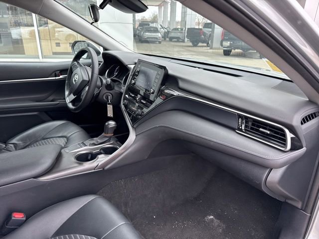 Used 2023 Toyota Camry SE image 33