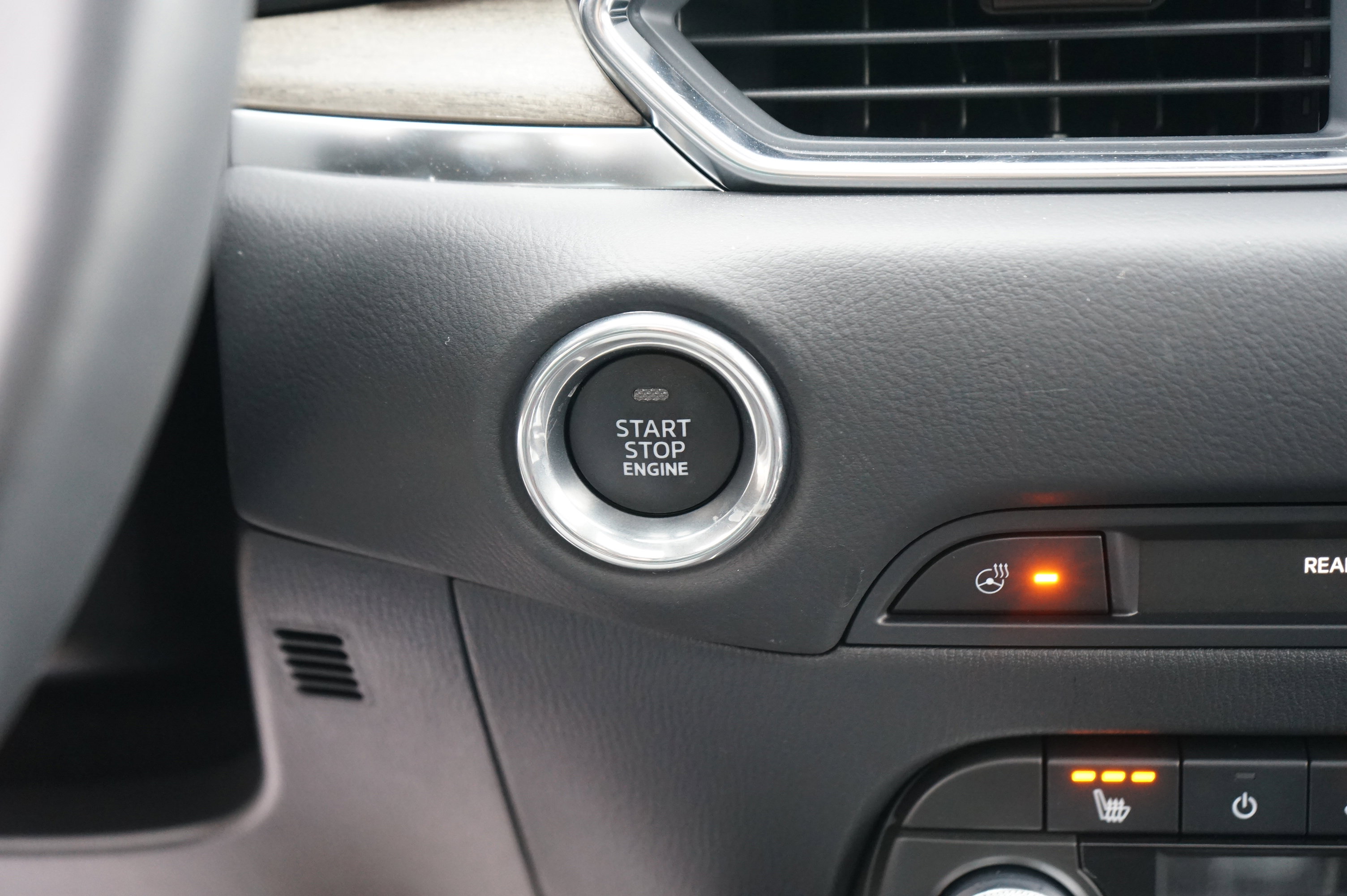 Certified 2025 MAZDA CX-5 Signature image 26