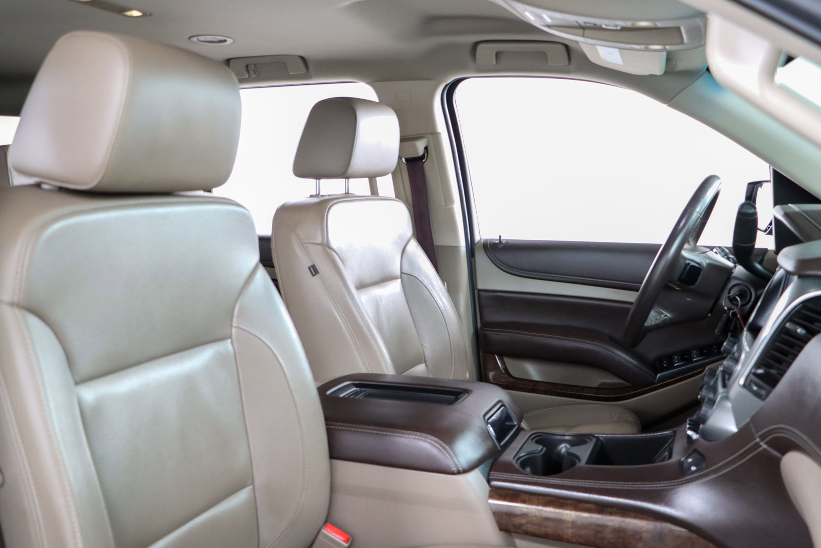 Used 2018 Chevrolet Suburban LT image 31