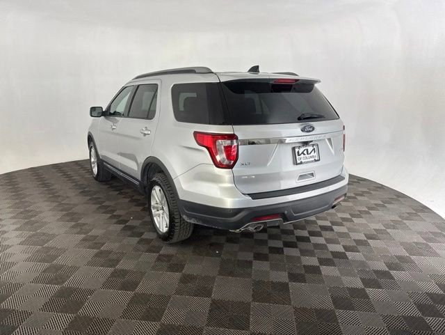 Used 2018 Ford Explorer XLT AWD/4WD image 9