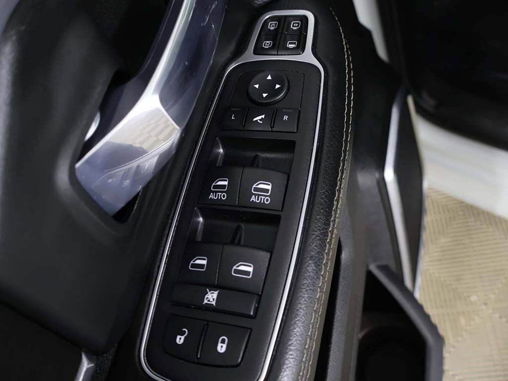 Used 2024 RAM 2500 Laramie image 33