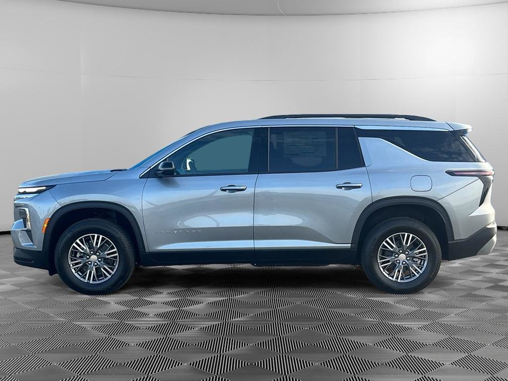 New 2026 Chevrolet Traverse LT image 2