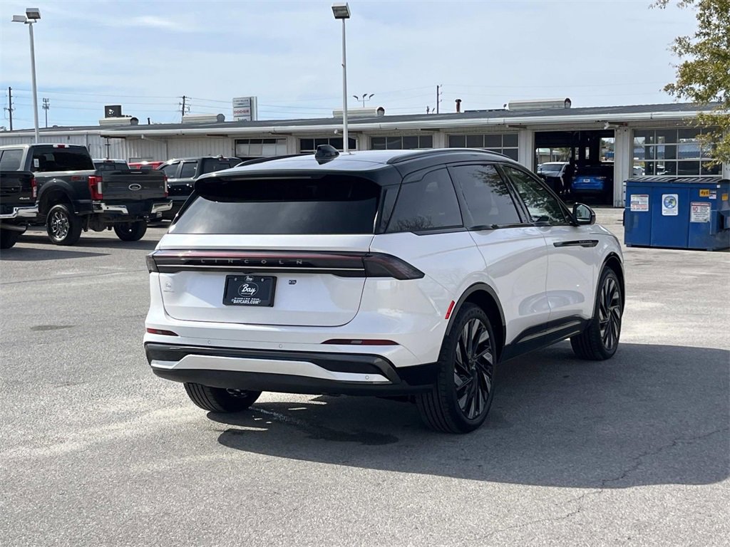 New 2026 Lincoln Nautilus Reserve image 5