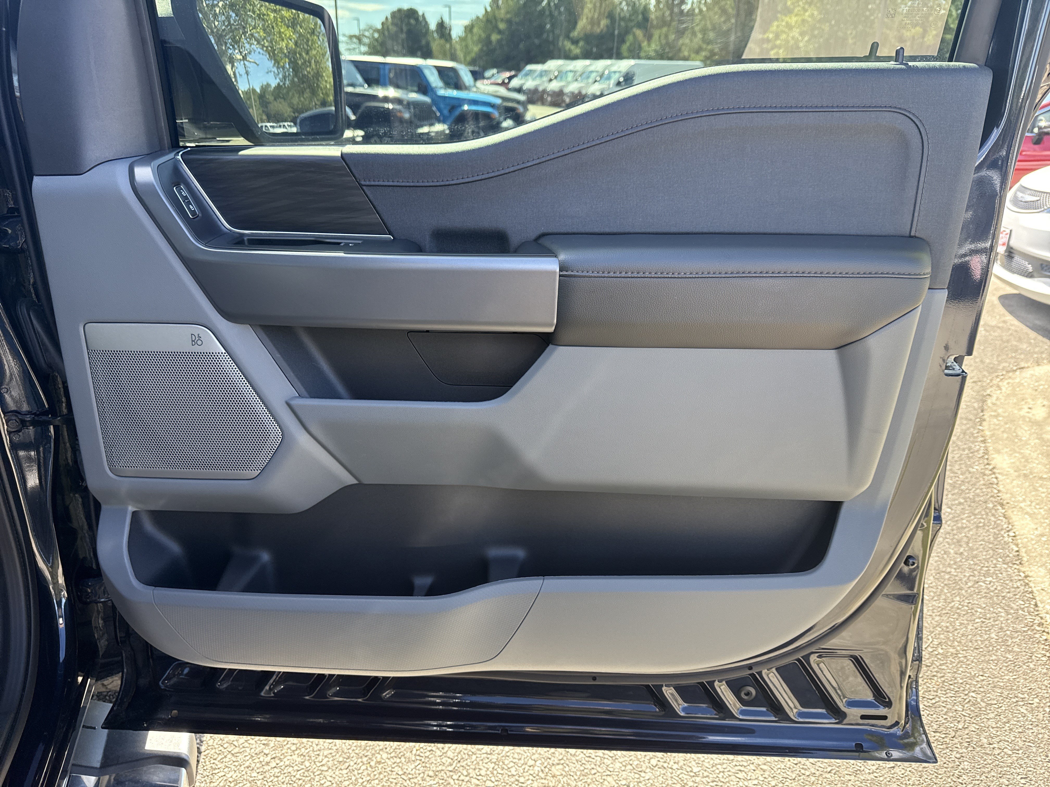 Used 2024 Ford F150 Lariat w/ Mobile Office Package AWD/4WD image 14