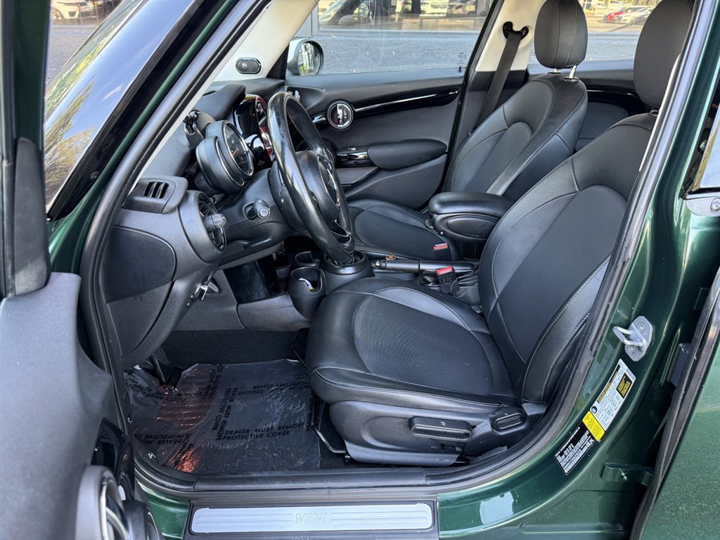 Used 2019 MINI Cooper 4-Door Hardtop FWD image 13