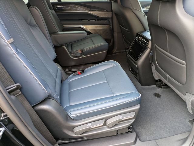 Used 2025 Cadillac Escalade IQ Sport 2 AWD/4WD image 26