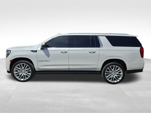 Used 2024 GMC Yukon XL Denali w/ Denali Reserve Package AWD/4WD image 8