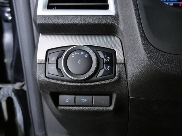 Used 2015 Ford Explorer XLT w/ Equipment Group 202A AWD/4WD image 25