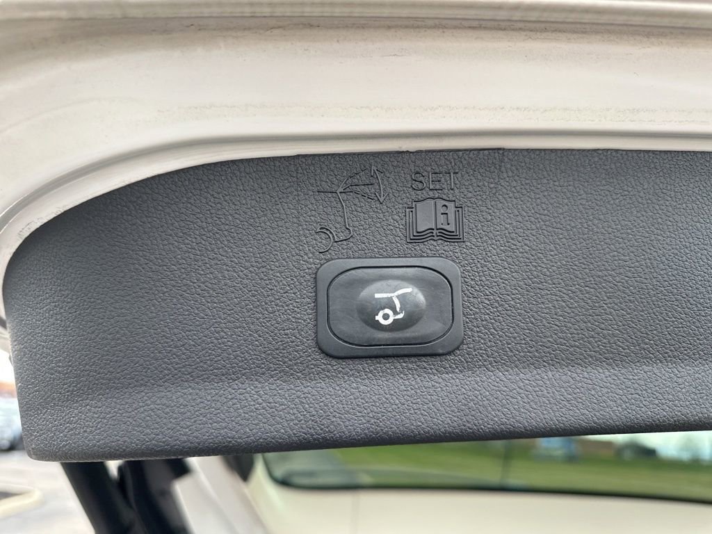 Used 2014 Ford Escape Titanium image 12