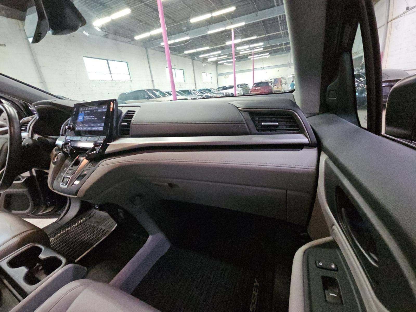 Used 2023 Honda Odyssey EX-L image 14