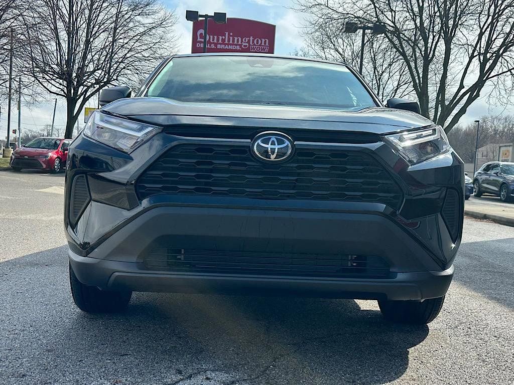 Certified 2025 Toyota RAV4 LE image 8