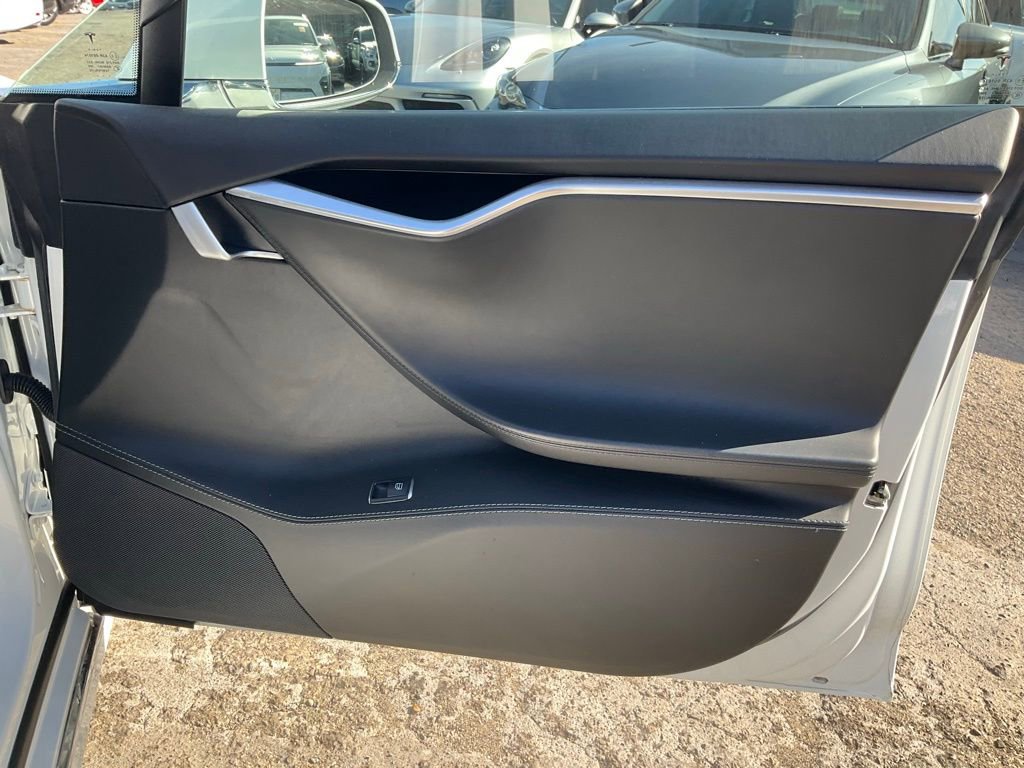 Used 2017 Tesla Model S 75 RWD image 66