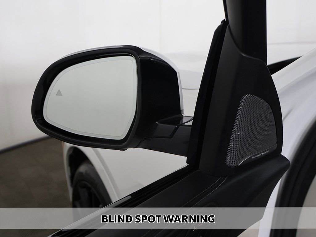 Used 2024 BMW X7 xDrive40i w/ Executive Package image 8