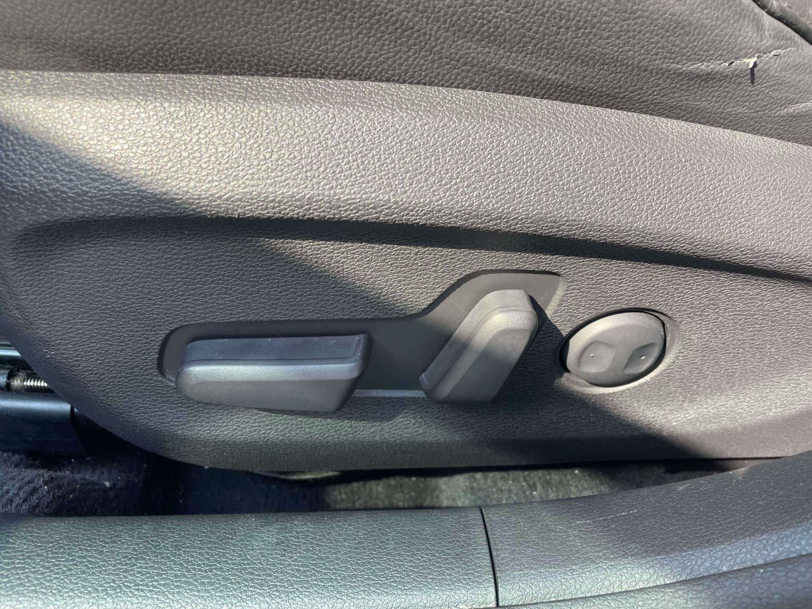 Used 2019 Hyundai Sonata Sport w/ Tech Package 03 FWD image 12