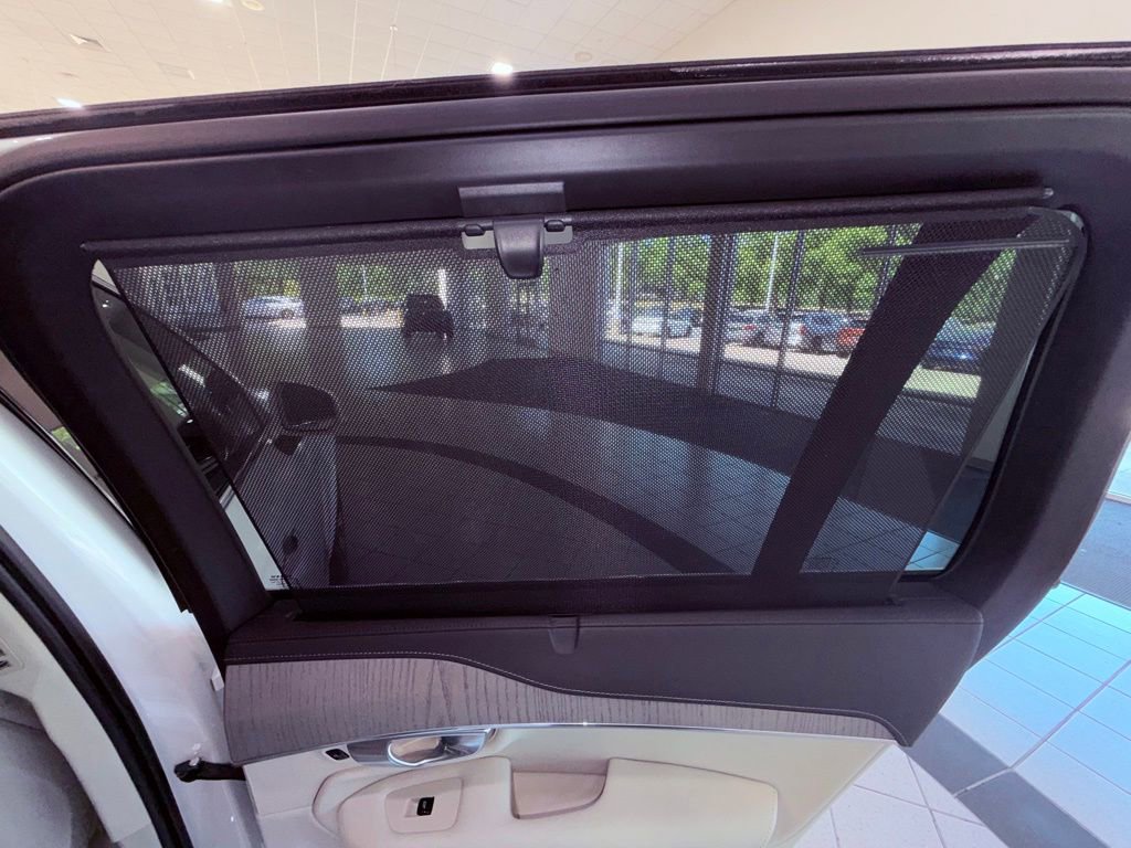 Used 2024 Volvo XC90 T8 Ultimate w/ Lounge Package AWD/4WD image 17
