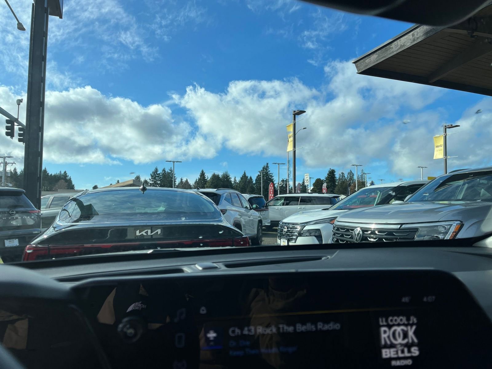 Used 2025 Chevrolet Trax LT image 17