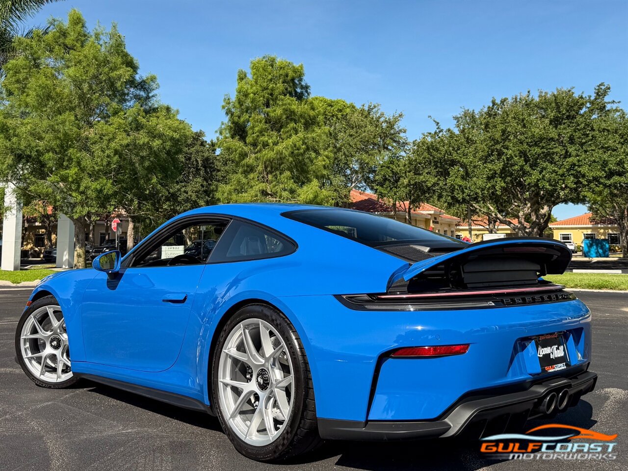 Used 2025 Porsche 911 GT3 RWD image 48
